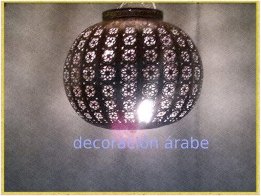 Lámpara marroquí con forma de esfera y celosia