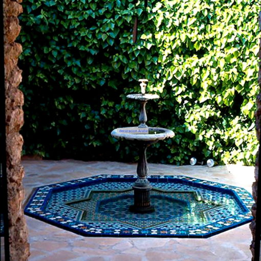 fuente de suelo de mosaicos de la alhambra