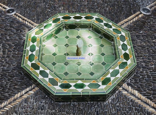 fuente para patio azulejos andalusíes árabes