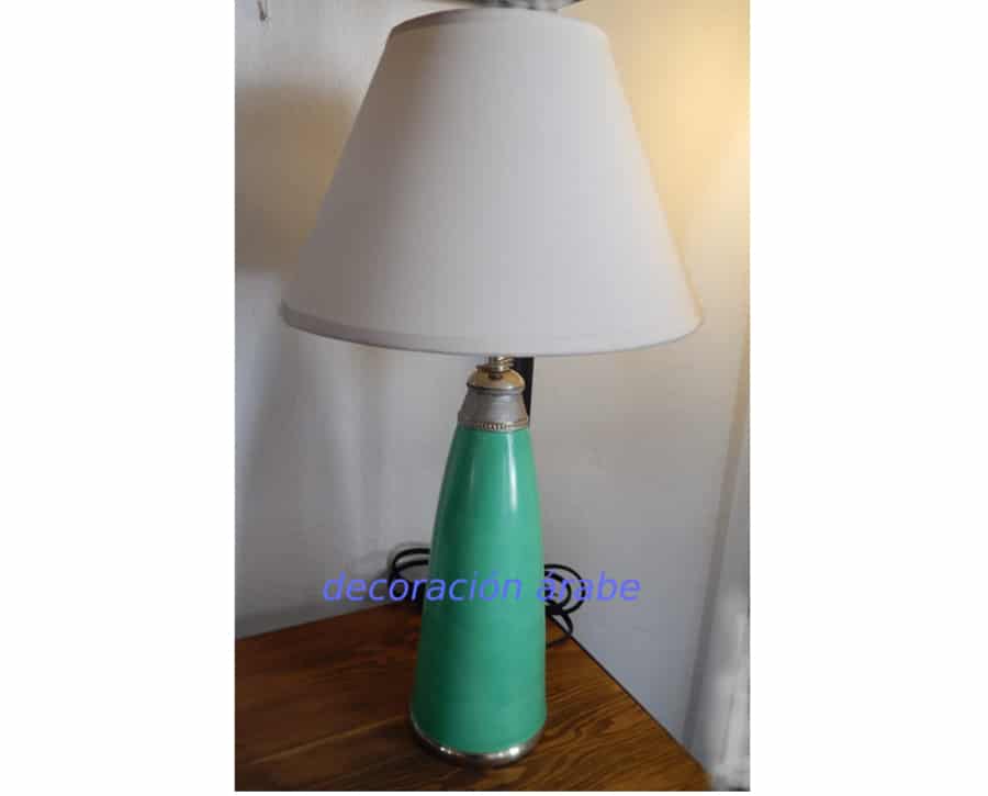 lámpara árabe de ,mesa color pistacho