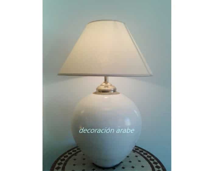 lámpara de mesa blanca marroquí