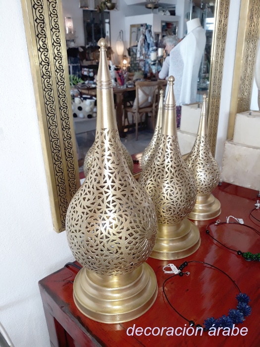 lámpara árabe mesa dorada
