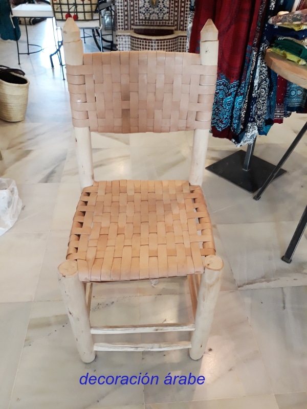 silla de madera y cuero