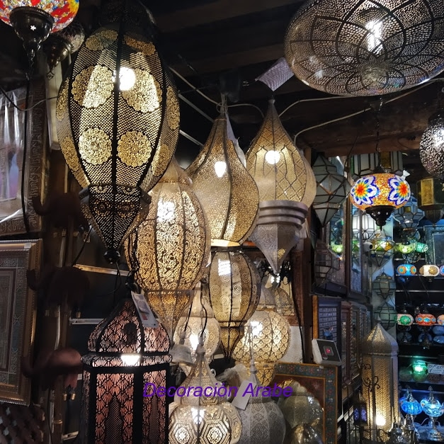 decoración árabe y artesanía marroquí