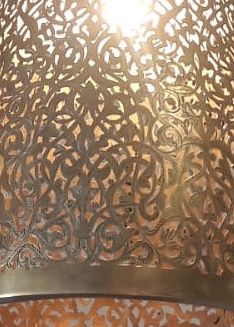 lampara dorada cobre marroquí