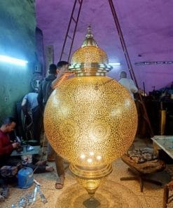 gran lámpara dorada marroquí latón cincelado