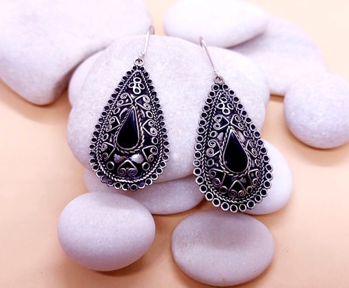 ethnic silver onyx uxbequistan earrings