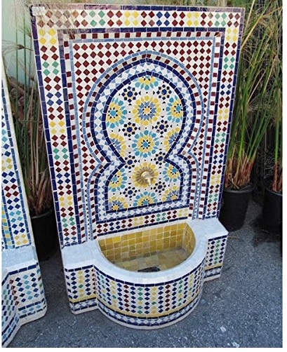 fuente mosaico de pared exterior