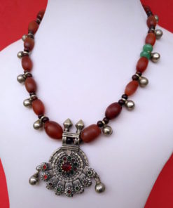 Collar etnico tradicional de agata cornalina