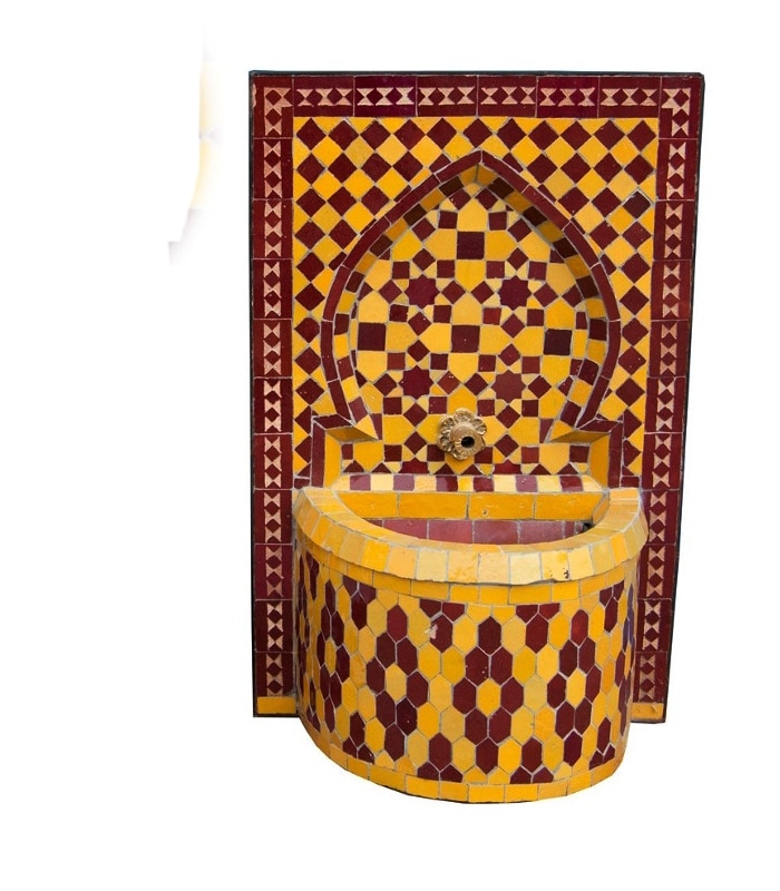 fuente marroqui pared mosaico mediana amarillo y granates