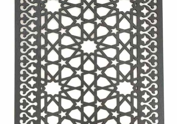 celosía decorativa de madera geometría árabe