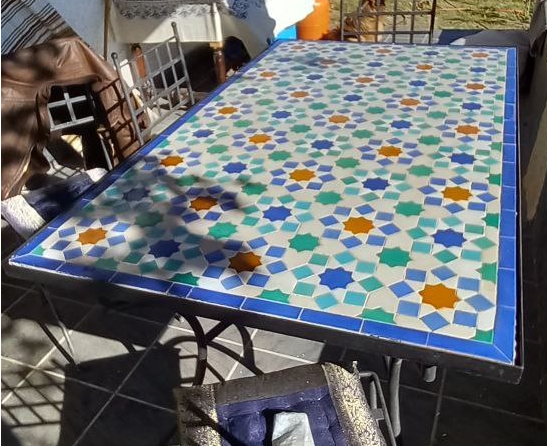 mesa de mosaico exterior árabe andaluza