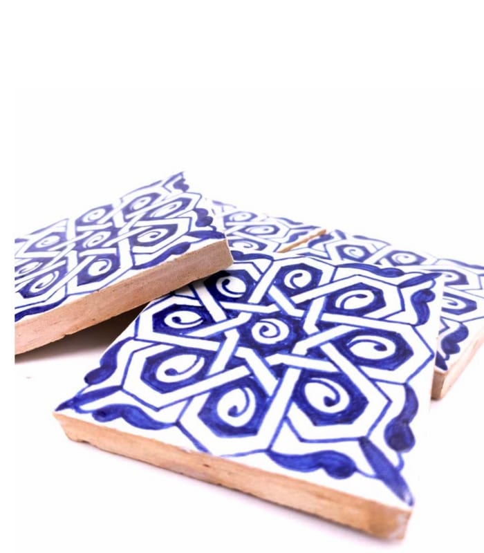 azulejo artesanal de Fez azul blanco octogonal