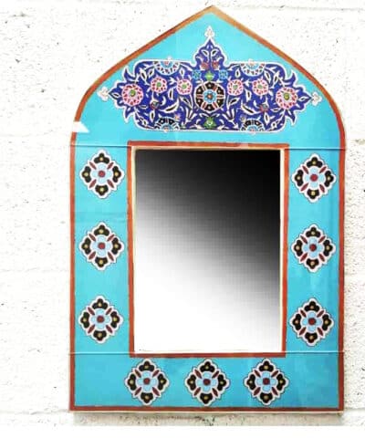 espejo de pared pintado color celeste marroquí